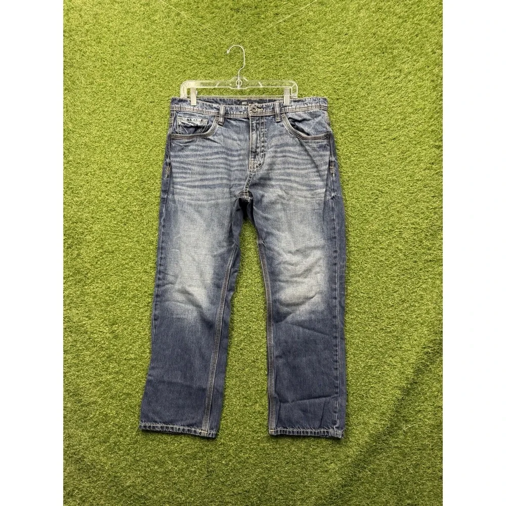 BKE Jeans Mens 36x30 Tyler Bootleg Light Wash Buckle Stretch Denim Y2K Workwear